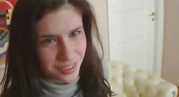 anh sex gái xinh Rên rỉ từ phim3x một vòi nước lớn.